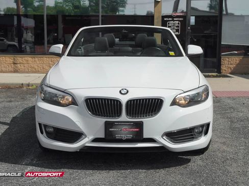 Used 2017 BMW 230i xDrive Convertible image 2