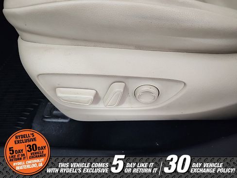 Used 2021 Toyota Highlander XLE image 22