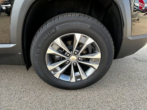 New 2026 Chevrolet Equinox LT w/ Convenience Package II AWD/4WD image 39