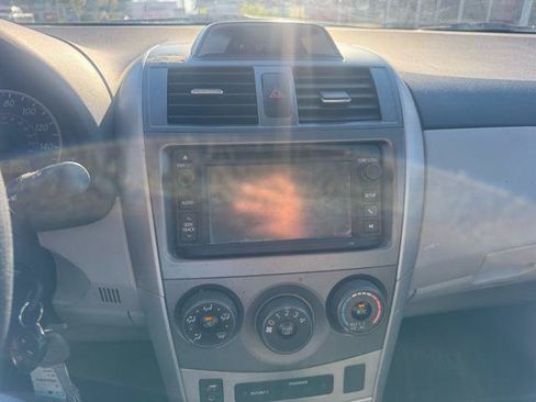 Used 2013 Toyota Corolla LE FWD image 15