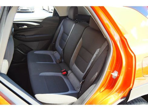 Used 2022 Chevrolet TrailBlazer LT w/ LPO, Blackout Package AWD/4WD image 15