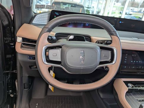 New 2026 Lincoln Navigator L Black Label AWD/4WD image 32