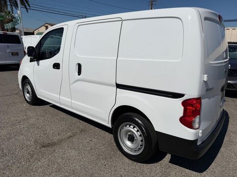 Used 2021 Nissan NV200 S FWD image 9