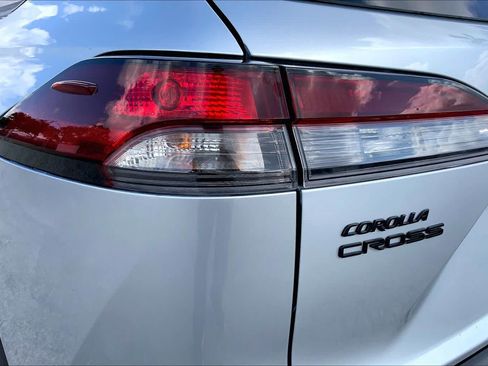 Used 2026 Toyota Corolla Cross AWD Hybrid image 28