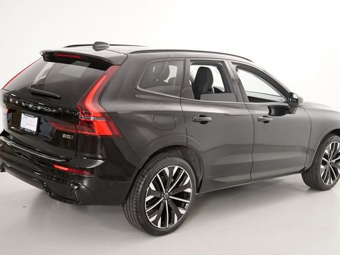 Used 2026 Volvo XC60 B5 Plus AWD/4WD image 9