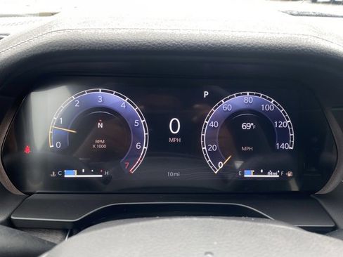 New 2025 Jeep Grand Cherokee L Limited w/ Luxury Tech Group II image 19