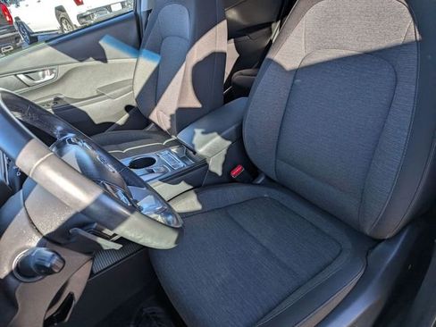 Used 2022 Hyundai Kona SEL w/ Convenience Package image 12