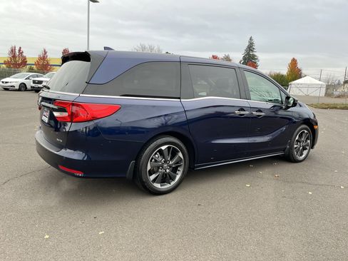 Certified 2023 Honda Odyssey Elite image 6