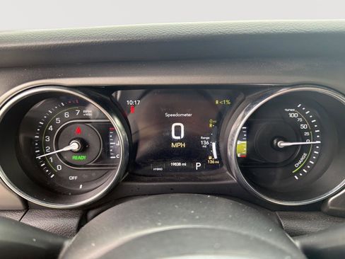 Used 2023 Jeep Wrangler Unlimited Rubicon 4xe w/ Cold Weather Group AWD/4WD image 14