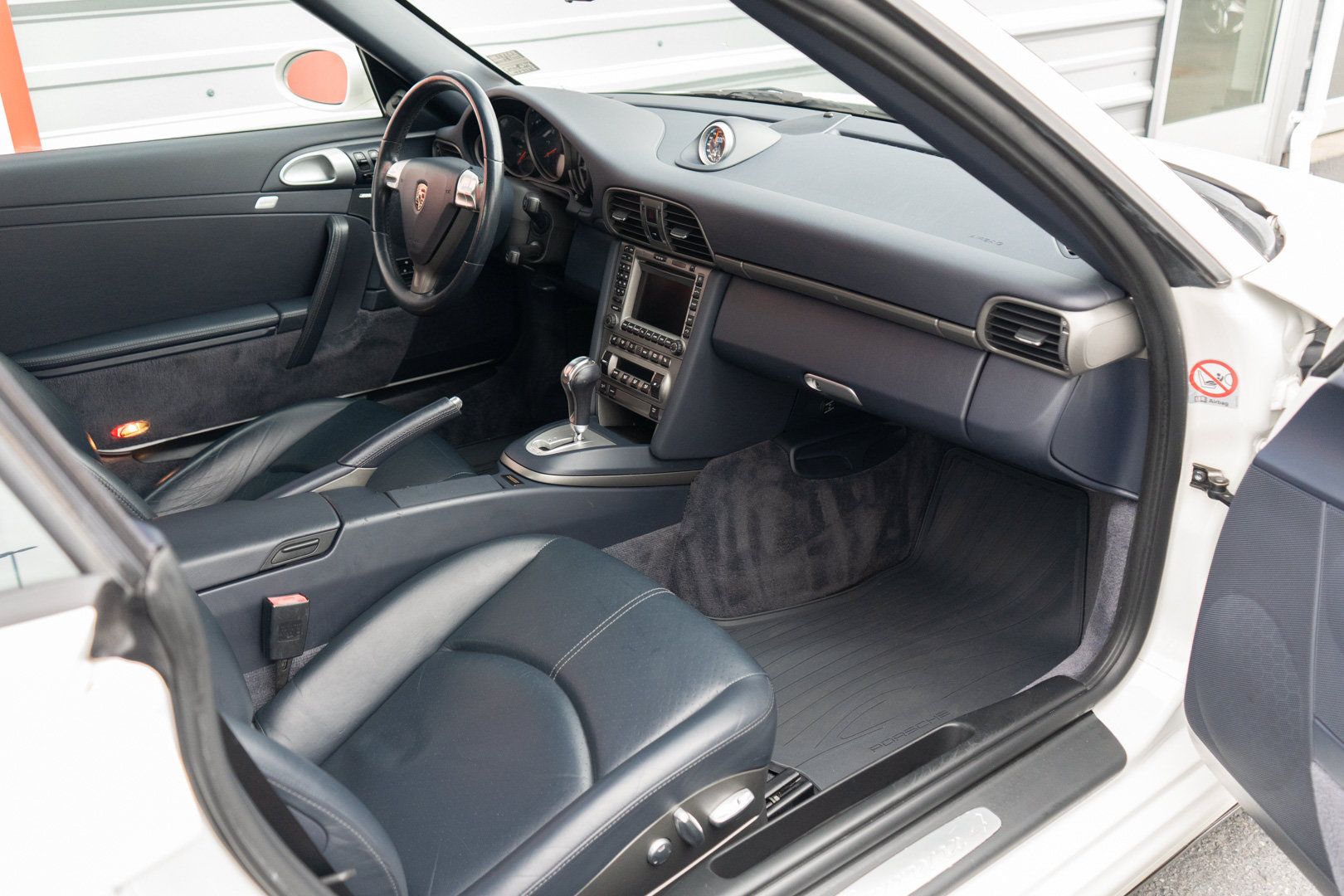 Used 2007 Porsche 911 Carrera 4 AWD/4WD image 26