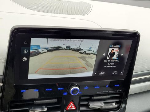 Used 2020 Hyundai Ioniq Limited image 25