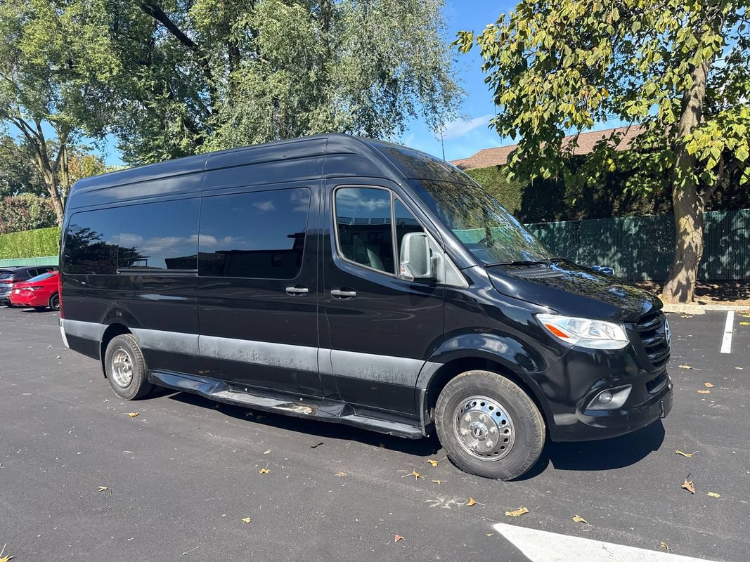 Used 2021 Mercedes-Benz Sprinter 3500 image 11