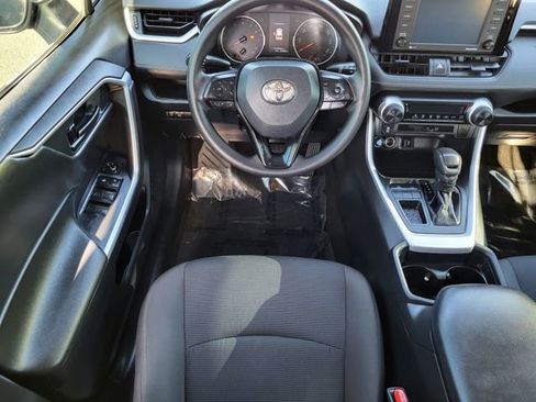 Used 2020 Toyota RAV4 LE image 20