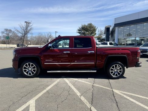 Used 2017 GMC Sierra 1500 Denali image 2