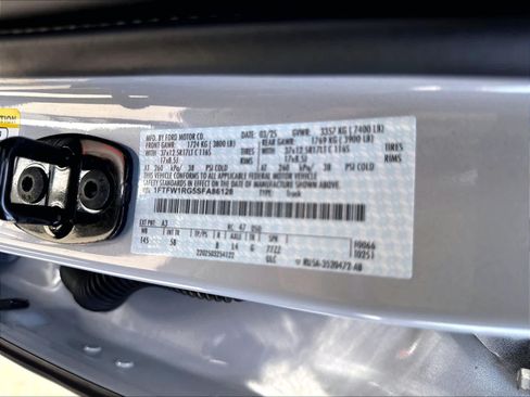 Used 2025 Ford F150 Raptor AWD/4WD image 35