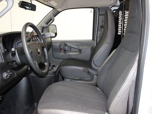 Used 2023 Chevrolet Express 2500 w/ Driver Convenience Package image 9