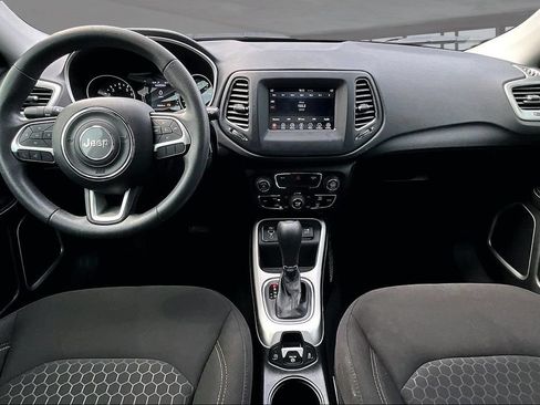 Used 2020 Jeep Compass Sport FWD image 17