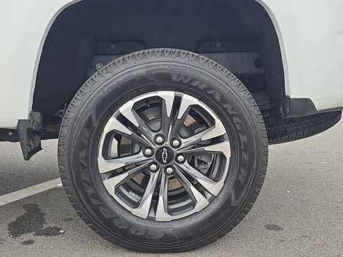 Used 2021 Chevrolet Colorado Z71 image 32