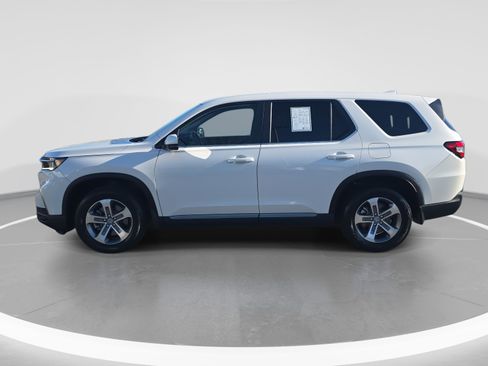 Used 2025 Honda Pilot EX-L image 8