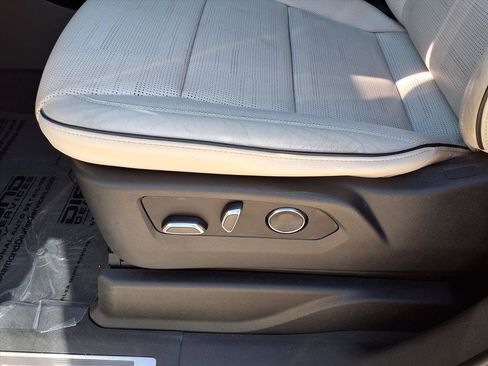 Used 2021 Cadillac Escalade Sport w/ Driver Assist Tech Package image 21