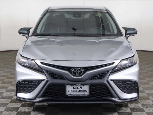 Used 2022 Toyota Camry SE FWD image 7