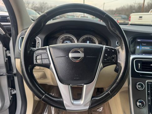 Used 2012 Volvo S60 T5 FWD image 16
