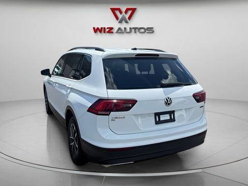 Used 2019 Volkswagen Tiguan SE w/ Panoramic Sunroof Package AWD/4WD image 3