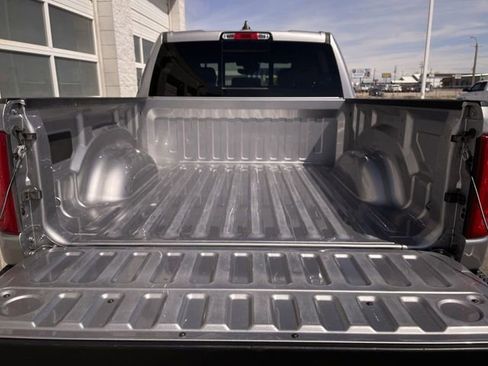 Used 2025 RAM 1500 Laramie AWD/4WD image 23