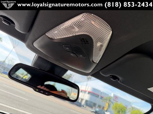 Used 2018 Toyota C-HR XLE image 24