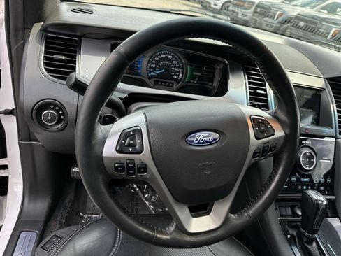 Used 2018 Ford Taurus SHO AWD/4WD image 17