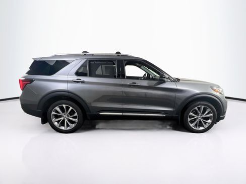 Used 2025 Ford Explorer Platinum w/ Ultimate Package AWD/4WD image 4