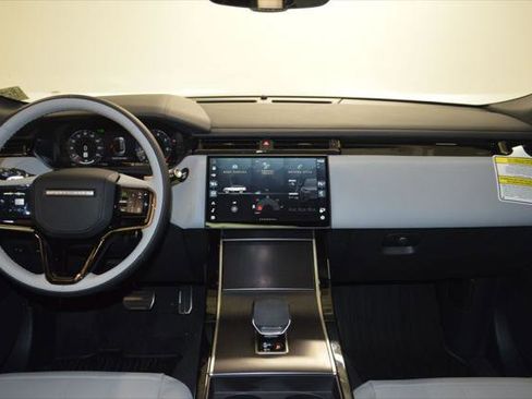 New 2026 Land Rover Range Rover Velar Dynamic SE AWD/4WD image 36