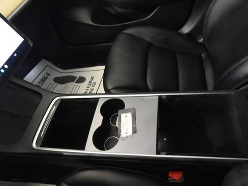 Used 2022 Tesla Model 3 Long Range AWD/4WD image 23