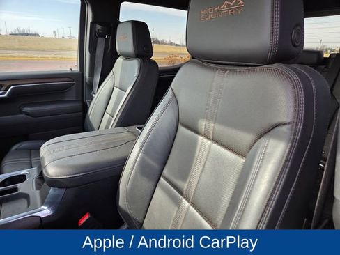 Used 2025 Chevrolet Silverado 1500 High Country w/ High Country Premium Package AWD/4WD image 13