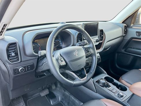 Used 2024 Ford Bronco Sport Badlands w/ Premium Package image 9