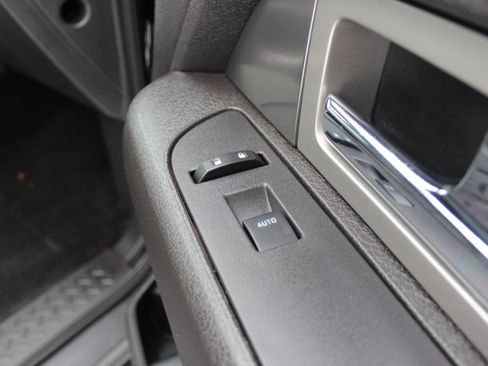 Used 2014 Ford F150 FX4 w/ Equipment Group 402A Luxury image 34