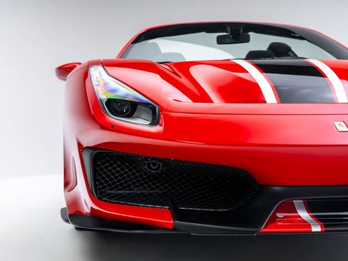 Used 2020 Ferrari 488 Pista Spider image 21