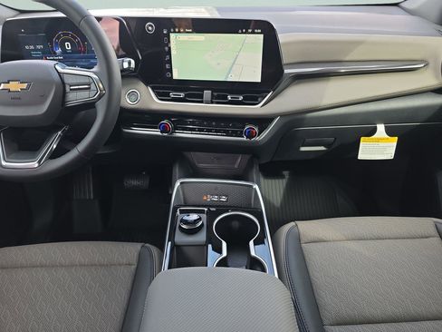 New 2026 Chevrolet Equinox LT w/ Convenience Package II image 28