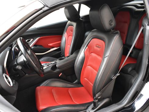 Used 2020 Chevrolet Camaro SS image 26