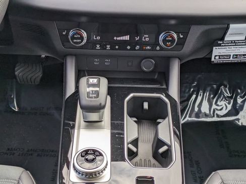 New 2026 Mitsubishi Outlander SE FWD image 19