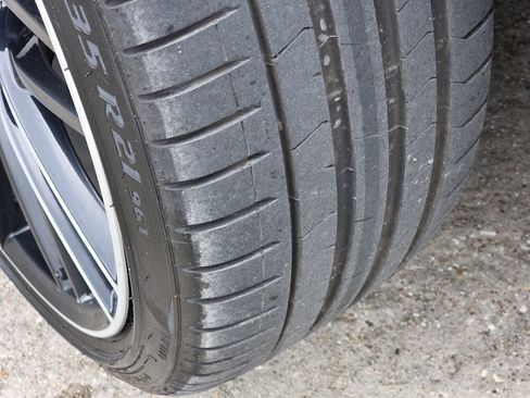 Used 2018 BMW 750i image 47