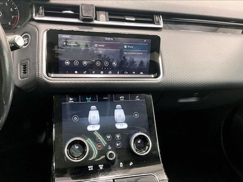 Used 2019 Land Rover Range Rover Velar S AWD/4WD image 24