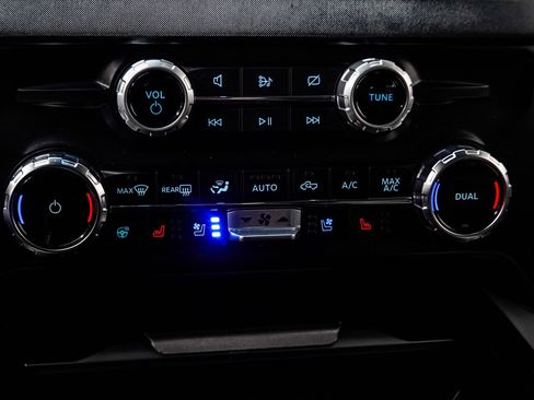 Used 2024 Ford F250 Limited w/ FX4 Off-Road Package AWD/4WD image 25