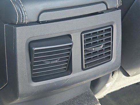 Used 2013 Dodge Challenger SRT8 w/ Harman Kardon Audio Group image 16