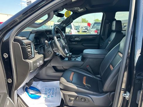 Used 2024 GMC Sierra 1500 AT4 w/ Technology Package AWD/4WD image 20