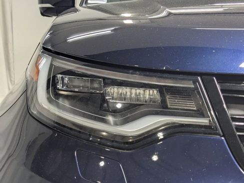 Used 2023 Land Rover Discovery S R-Dynamic image 31