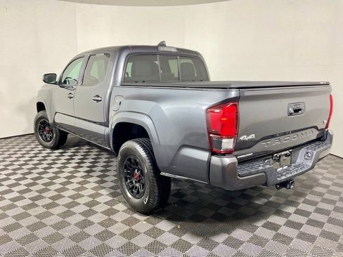 Used 2022 Toyota Tacoma SR AWD/4WD image 11
