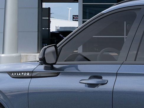 New 2025 Lincoln Aviator AWD w/ Jet Appearance Package image 20