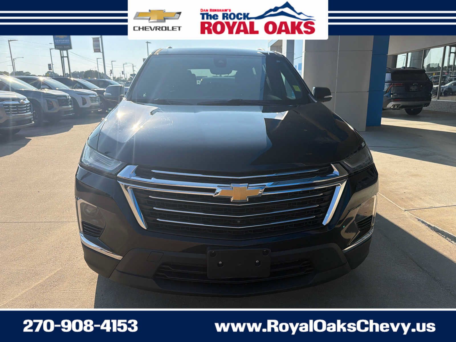 Used 2023 Chevrolet Traverse LT w/ LT Premium Package AWD/4WD image 9