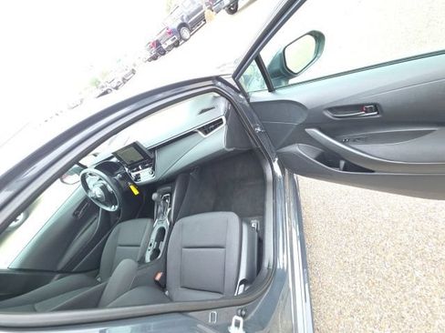 Used 2026 Toyota Corolla LE FWD image 10